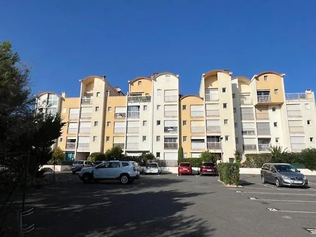 Aig_183 Renove Avec Terrasse Et Vue Exceptionnelle Sur La Marina, L'etang Et Le Village De *